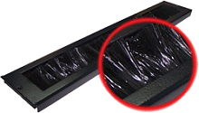 Щеточный кабельный ввод для напольных шкафов Business, черный (TWT-CBB-BP)